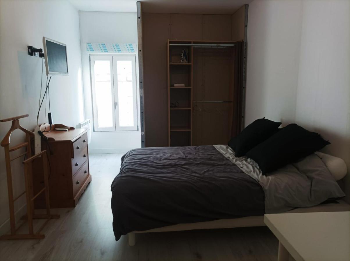 Agreable Maison De Ville Tout Confort ルダン エクステリア 写真